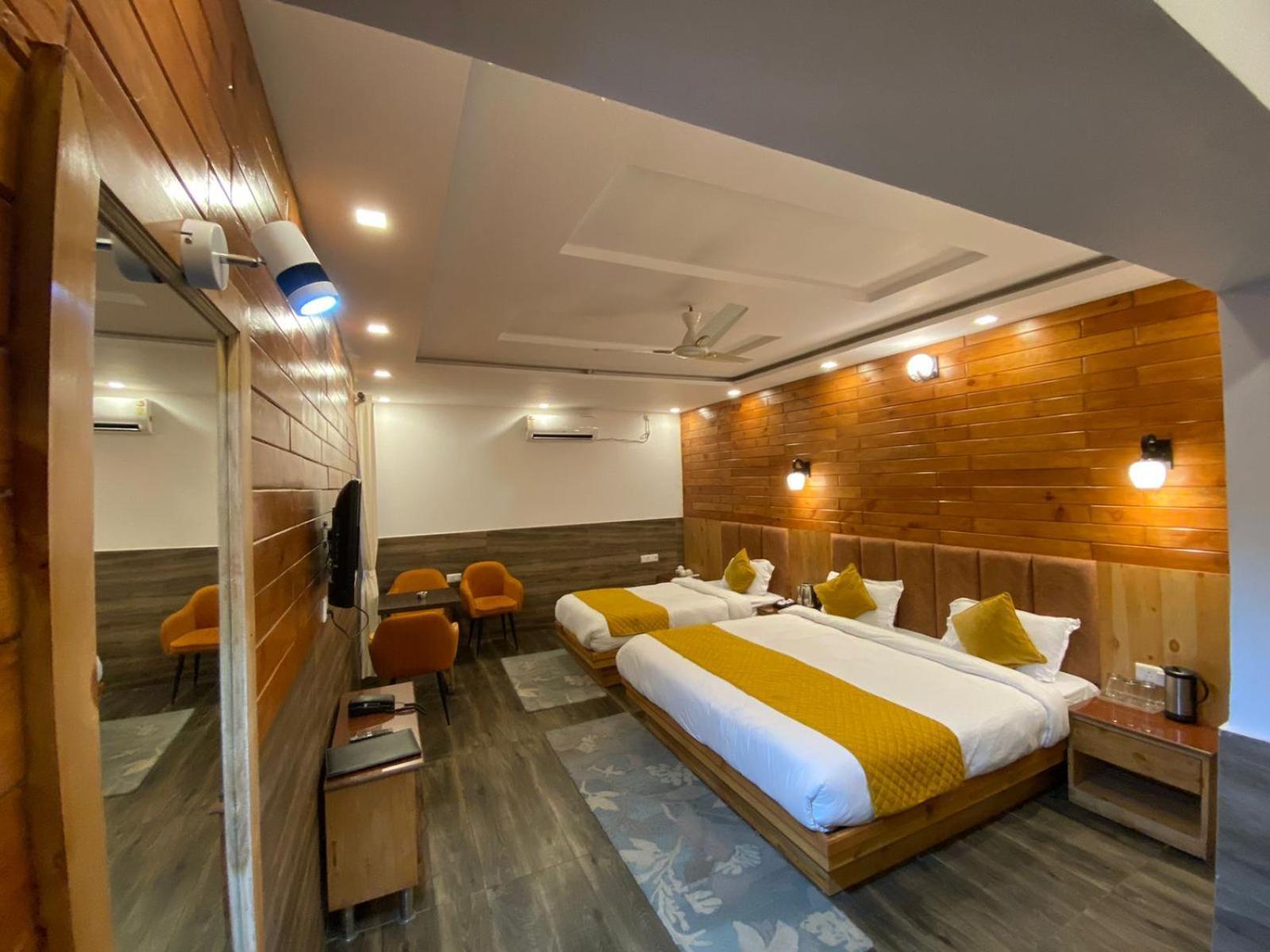 The Aesthetic Hotel & Restaurant Bhīm Tāl 外观 照片