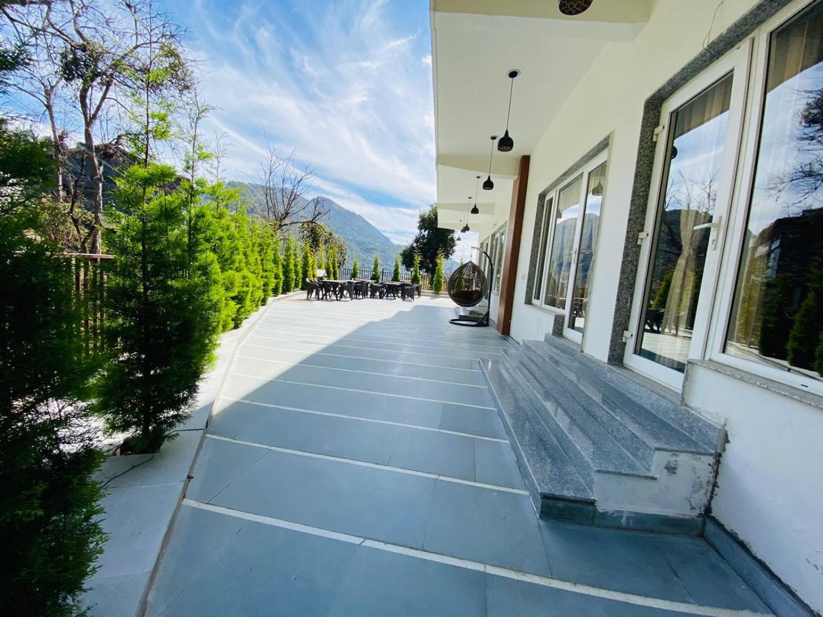 The Aesthetic Hotel & Restaurant Bhīm Tāl 外观 照片