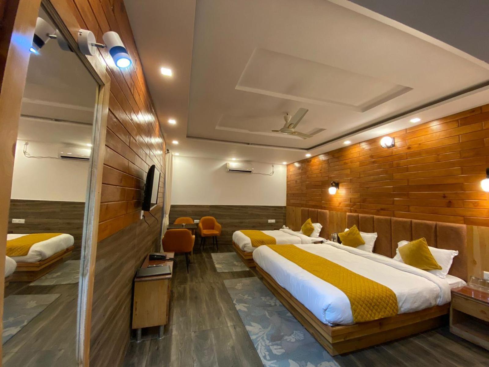 The Aesthetic Hotel & Restaurant Bhīm Tāl 外观 照片