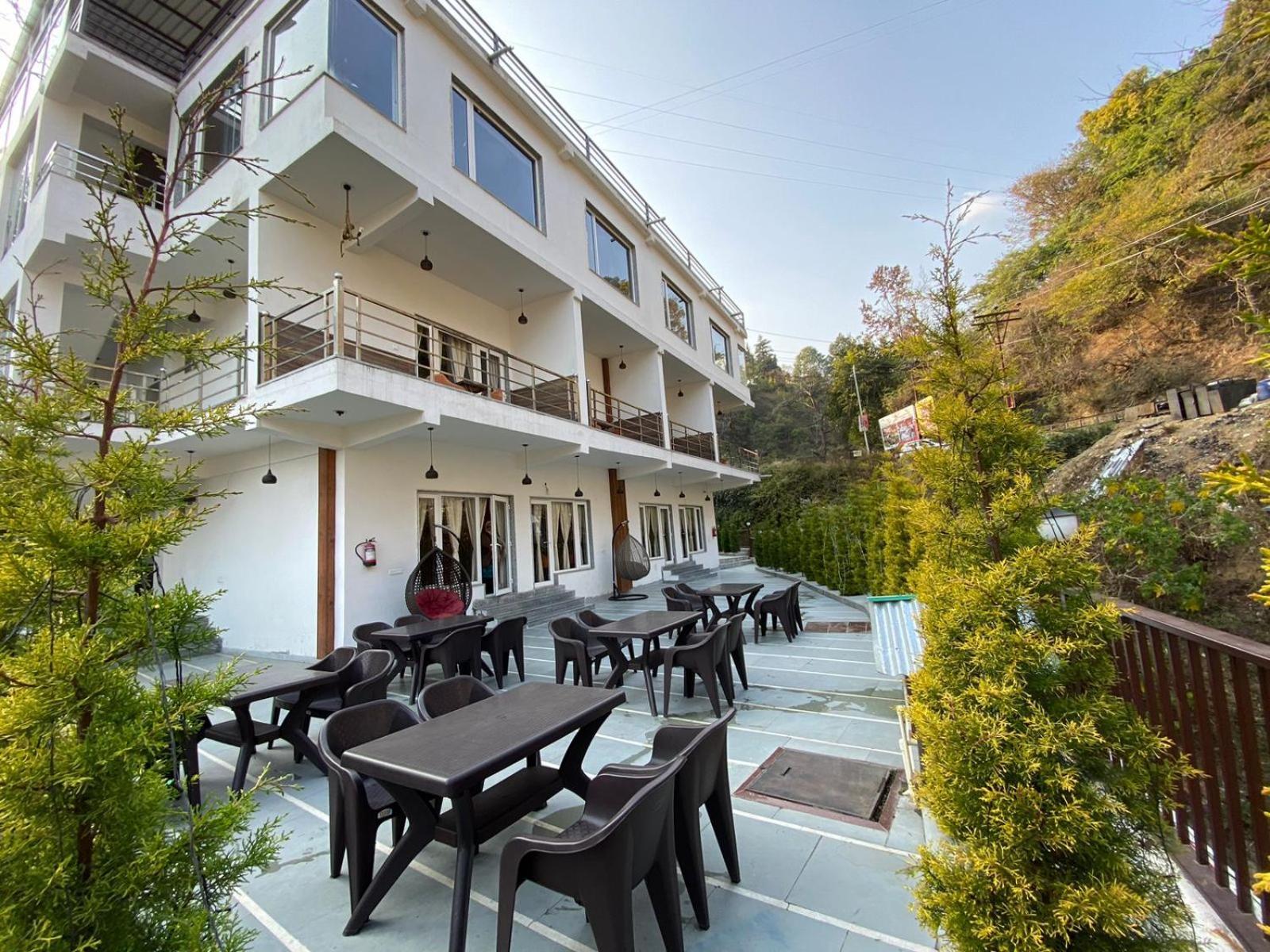 The Aesthetic Hotel & Restaurant Bhīm Tāl 外观 照片